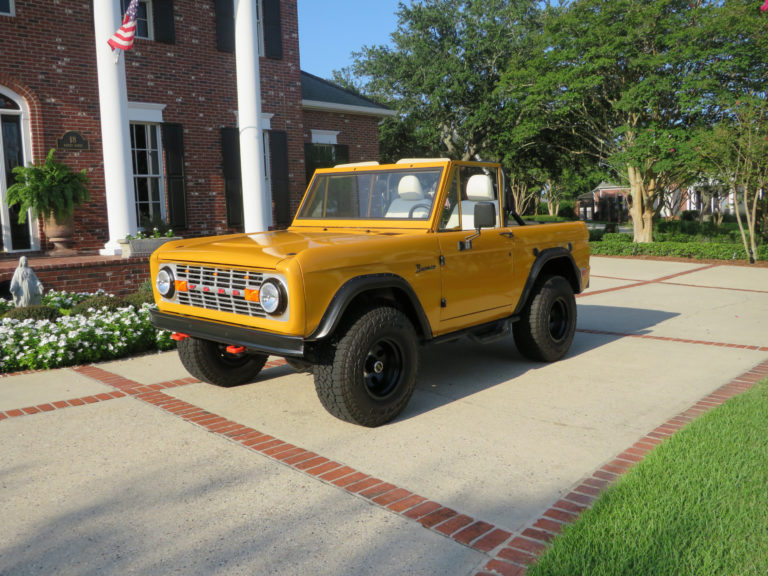 Amazing Resto-mod Bronco available at the Vicari Fall Auto Auction, October 4th-7th.